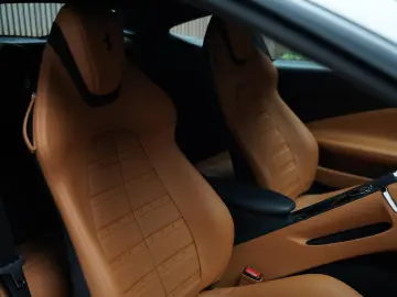 FERRARI Roma   MagneRide   JBL   Matrix   ADAS   LED-CRB