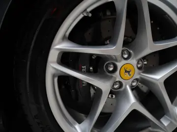 FERRARI Roma   MagneRide   JBL   Matrix   ADAS   LED-CRB