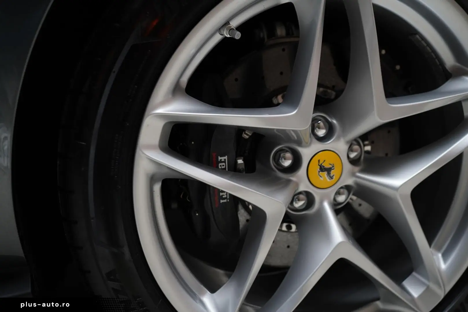 FERRARI Roma   MagneRide   JBL   Matrix   ADAS   LED-CRB