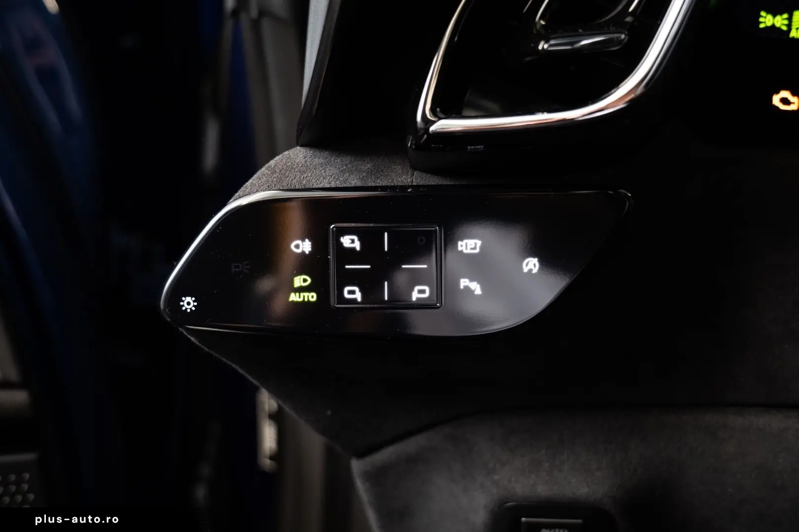 FERRARI Roma NOVITEC LED Carbon Camera