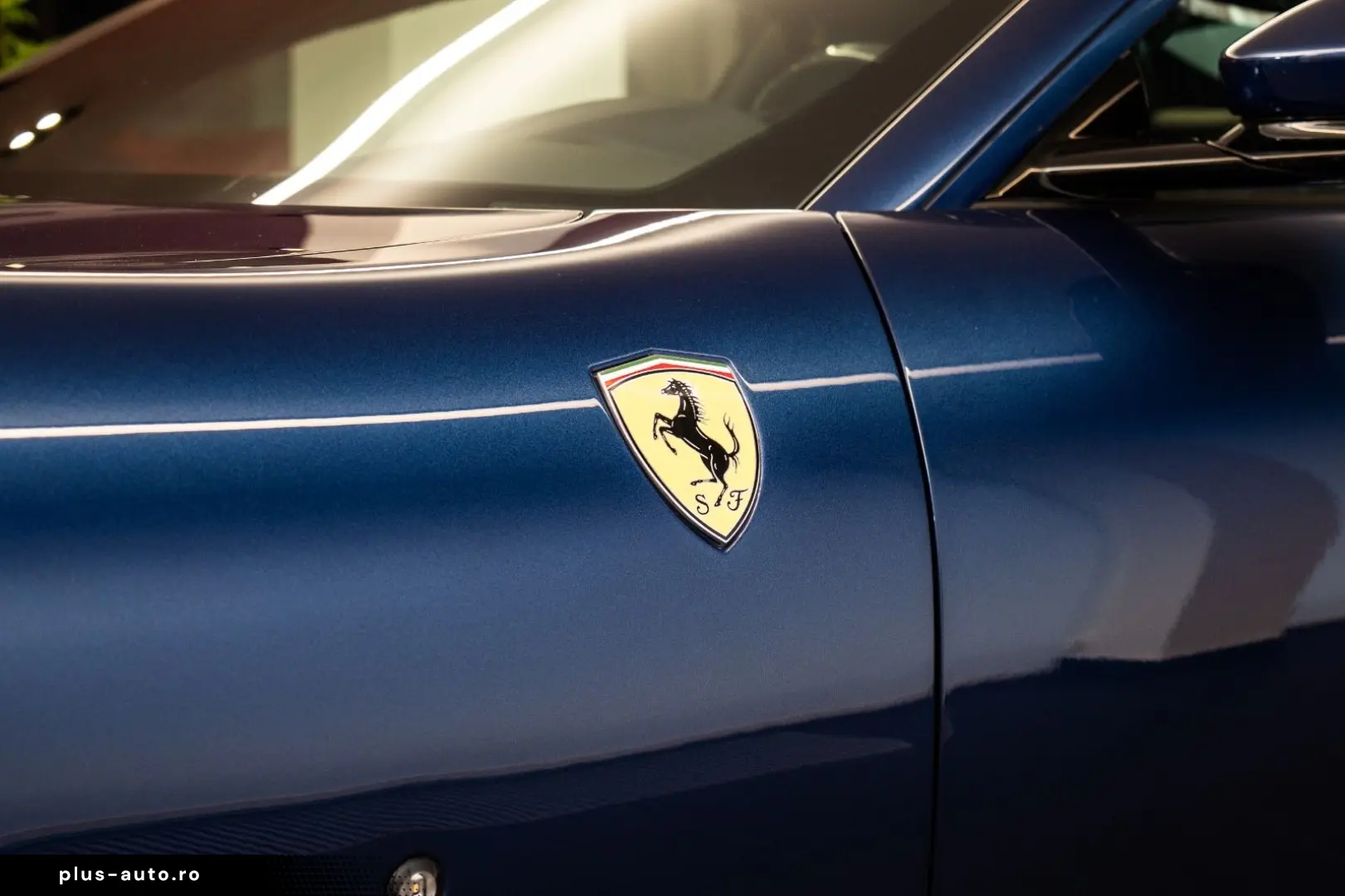 FERRARI Roma NOVITEC LED Carbon Camera