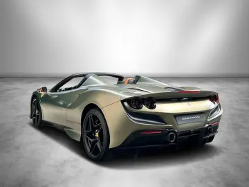 FERRARI F8 Spider   Matt-Lack   Special Carbon