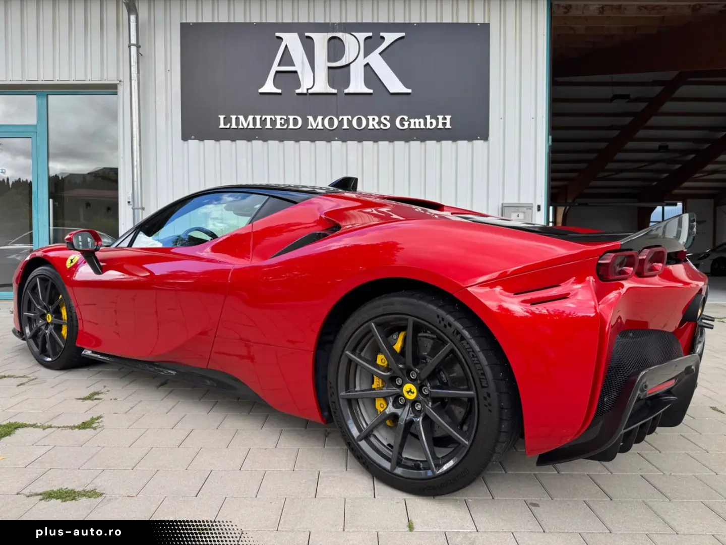 FERRARI SF90 CARBON CERAMIK FIORANO PAKET