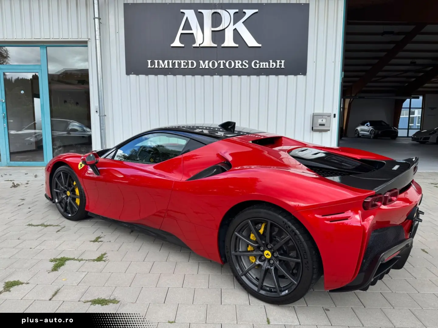 FERRARI SF90 CARBON CERAMIK FIORANO PAKET