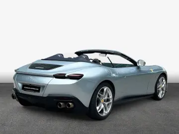 FERRARI Roma Spider