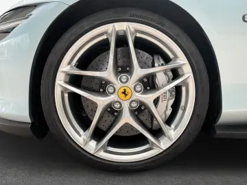 FERRARI Roma Spider