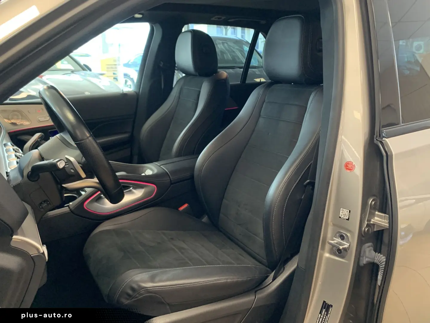 MERCEDES-BENZ GLE 350 AMG Pano Night Burmester ACC 360