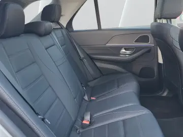 MERCEDES-BENZ GLE 350 de 4Matic AMG Pano 360  21