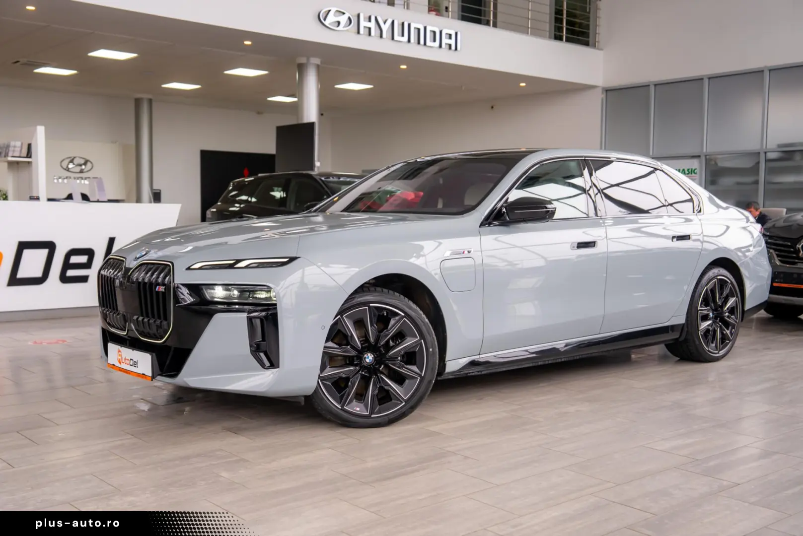 BMW Seria 7 M 760 e xDrive G70