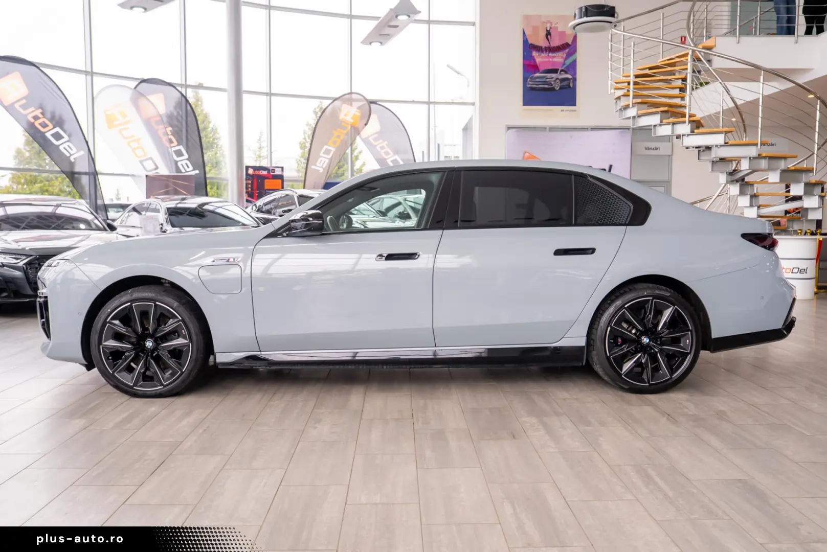 BMW Seria 7 M 760 e xDrive G70