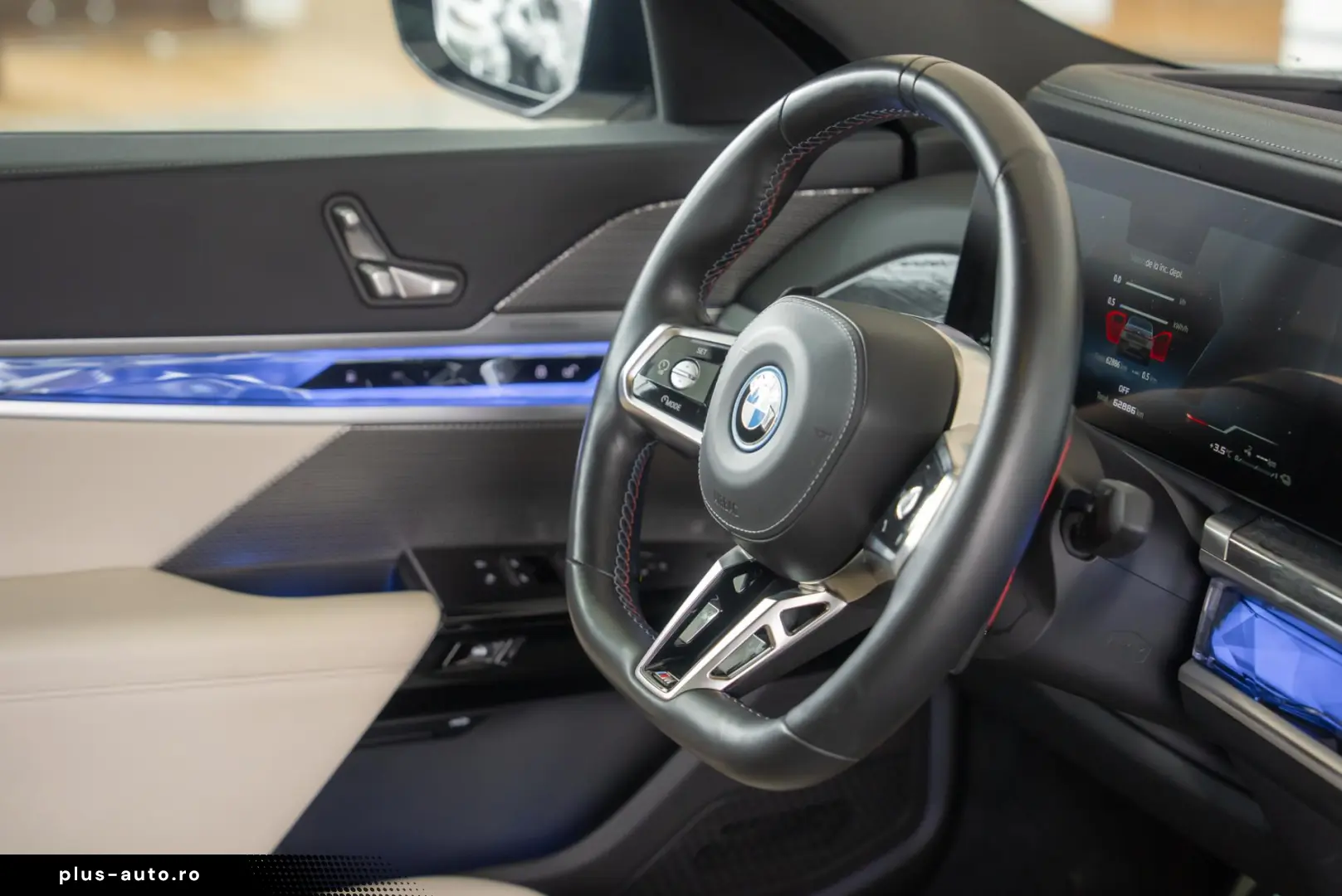 BMW Seria 7 M 760 e xDrive G70