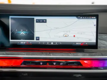 BMW Seria 7 M 760 e xDrive G70