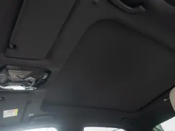 BMW Seria 7 M 760 e xDrive G70