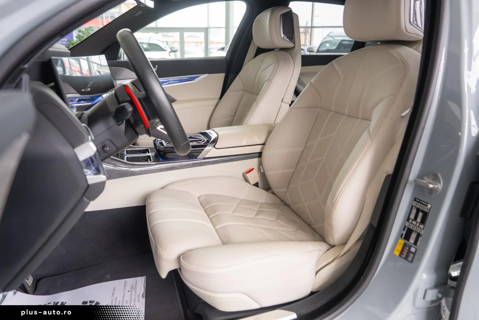 BMW Seria 7 M 760 e xDrive G70