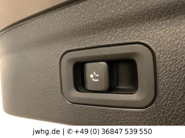 MERCEDES-BENZ GLE 350 de AMG Distronic Panorama 21