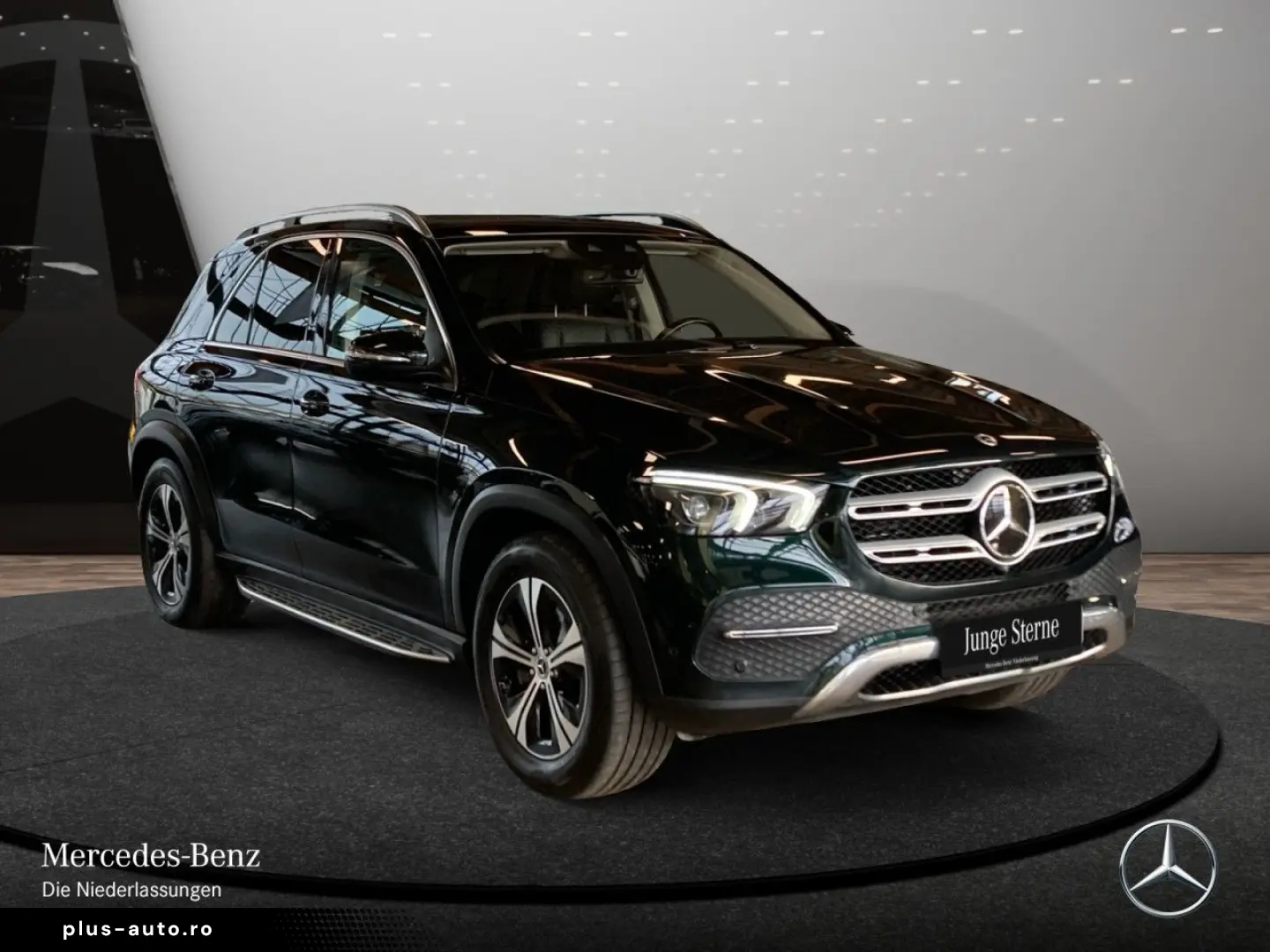 MERCEDES-BENZ GLE 350 de 4M Dist Pano AHK 360  Burm