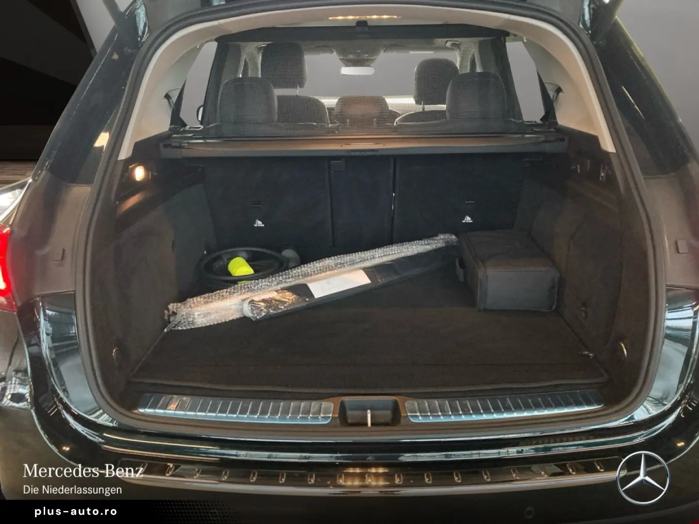 MERCEDES-BENZ GLE 350 de 4M Dist Pano AHK 360  Burm