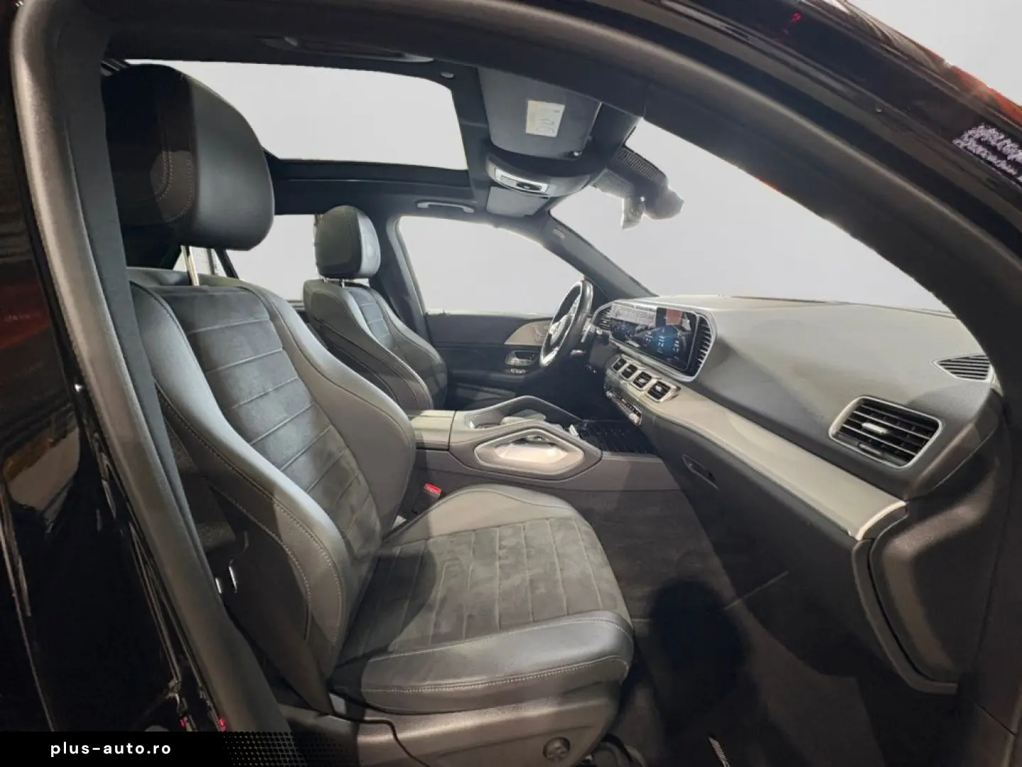 MERCEDES-BENZ GLE 350 e 4M AMG NIGHT PANO KAM