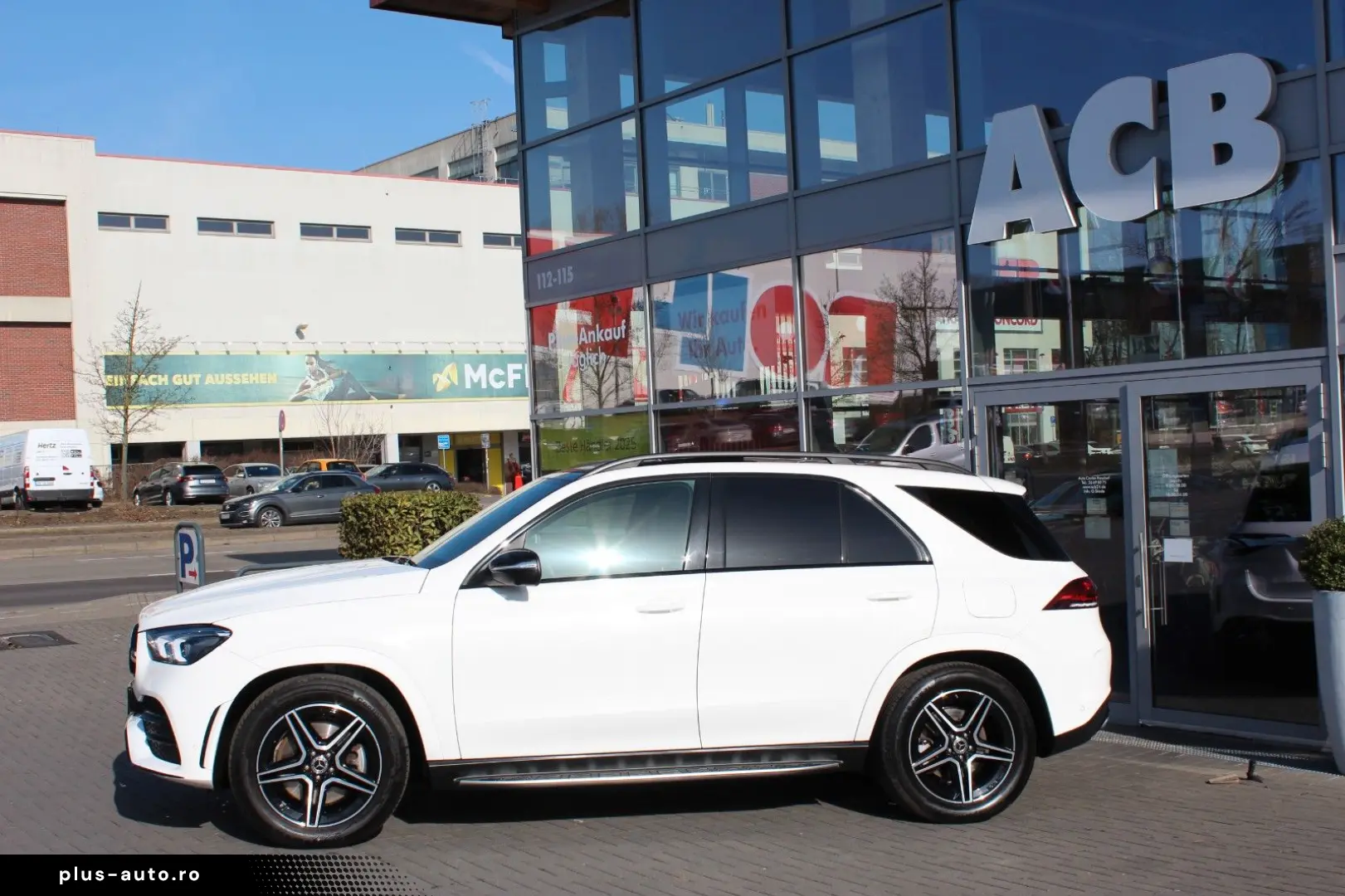 MERCEDES-BENZ GLE 350 de 4M AMG Distr. Pano Burm. 20