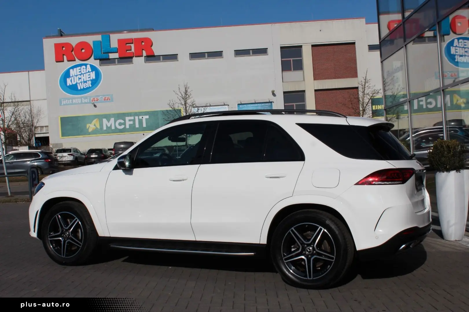 MERCEDES-BENZ GLE 350 de 4M AMG Distr. Pano Burm. 20