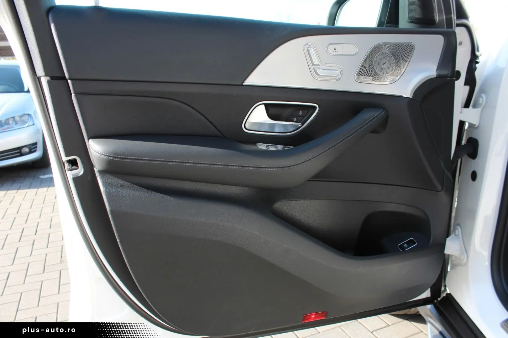 MERCEDES-BENZ GLE 350 de 4M AMG Distr. Pano Burm. 20