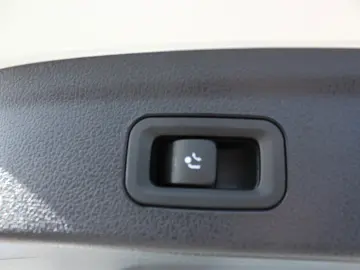 MERCEDES-BENZ GLE 350 de 4M AMG Distr. Pano Burm. 20