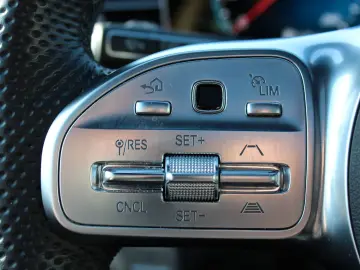 MERCEDES-BENZ GLE 350 de 4M AMG Distr. Pano Burm. 20