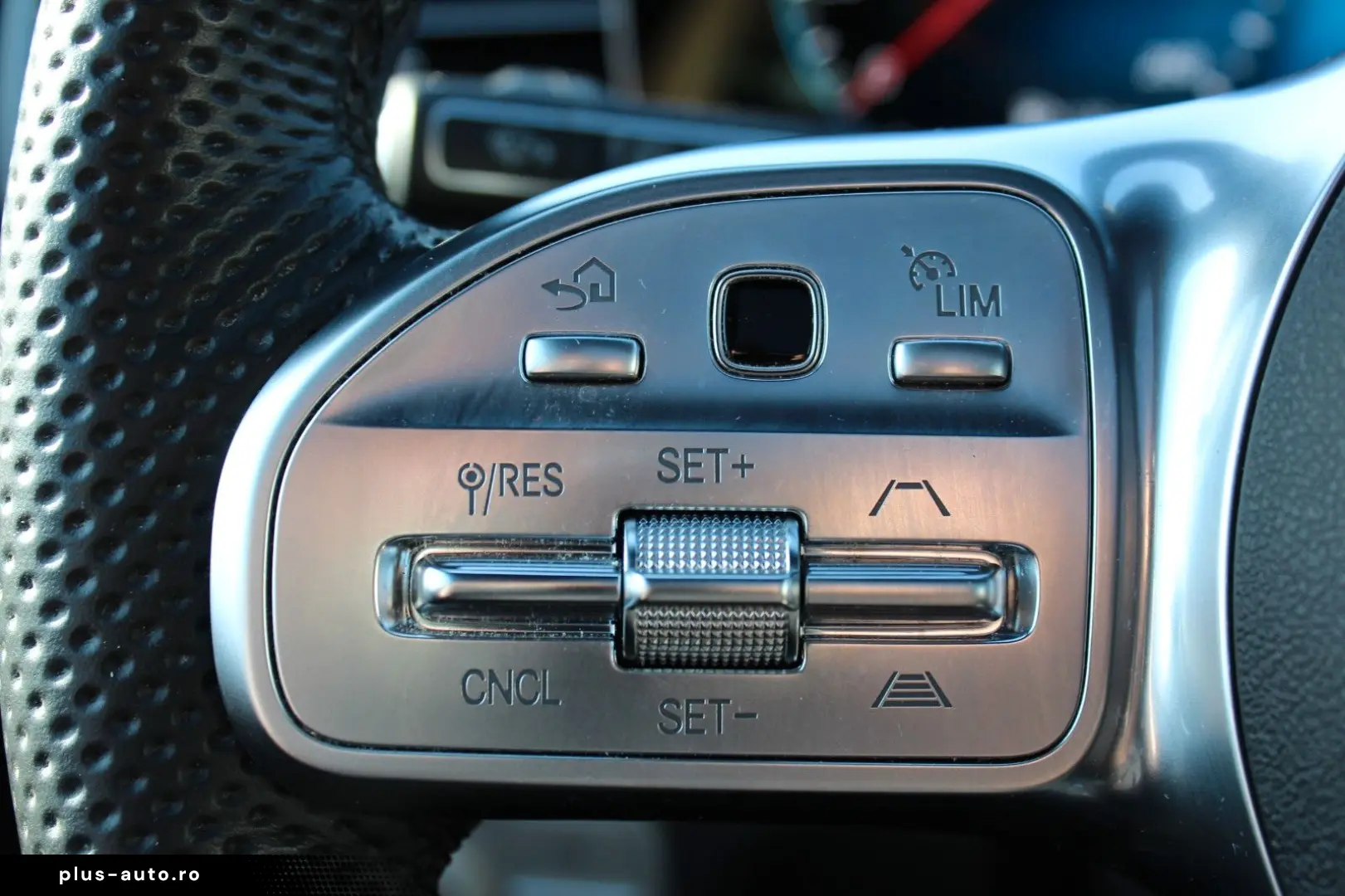 MERCEDES-BENZ GLE 350 de 4M AMG Distr. Pano Burm. 20