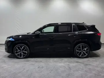 VW Tayron R-Line 1.5 TSI eHybrid   MATRIX NAVI PANO