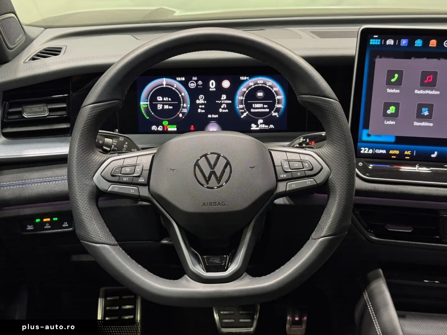 VW Tayron R-Line 1.5 TSI eHybrid   MATRIX NAVI PANO