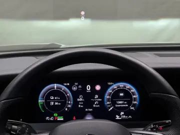 VW Tayron R-Line 1.5 TSI eHybrid   MATRIX NAVI PANO