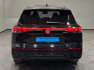 VW Tayron R-Line 1.5 TSI eHybrid   MATRIX NAVI PANO