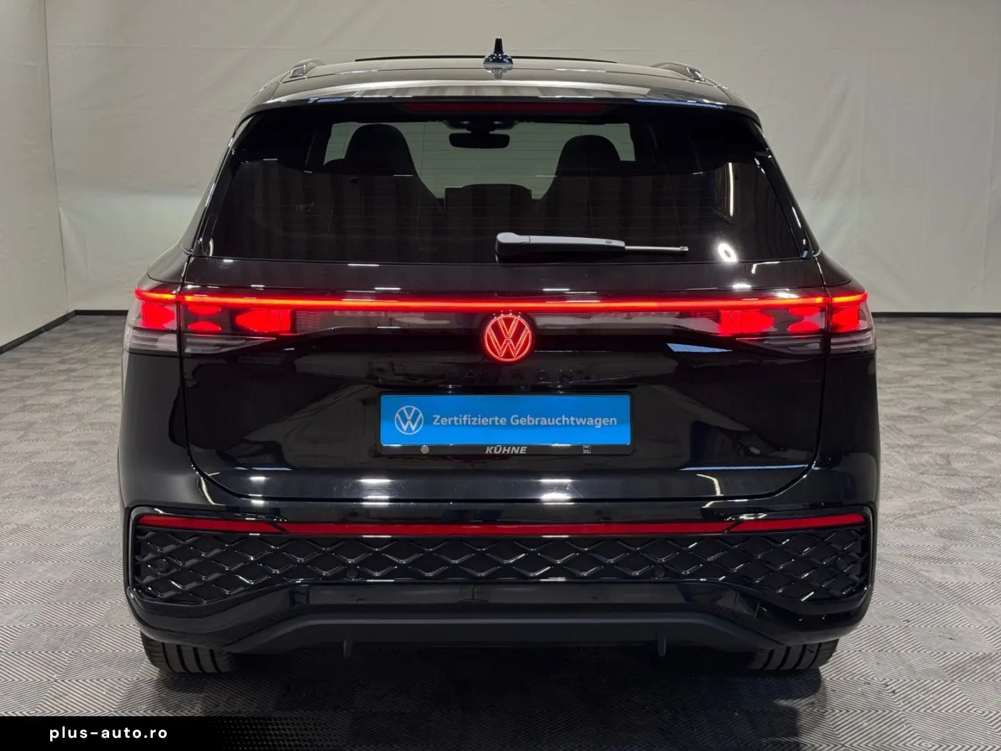 VW Tayron R-Line 1.5 TSI eHybrid   MATRIX NAVI PANO