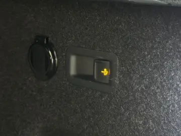 VW Tayron R-Line 1.5 TSI eHybrid   MATRIX NAVI PANO