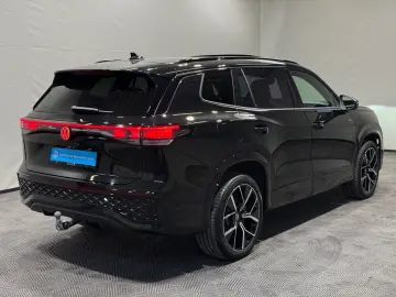 VW Tayron R-Line 1.5 TSI eHybrid   MATRIX NAVI PANO