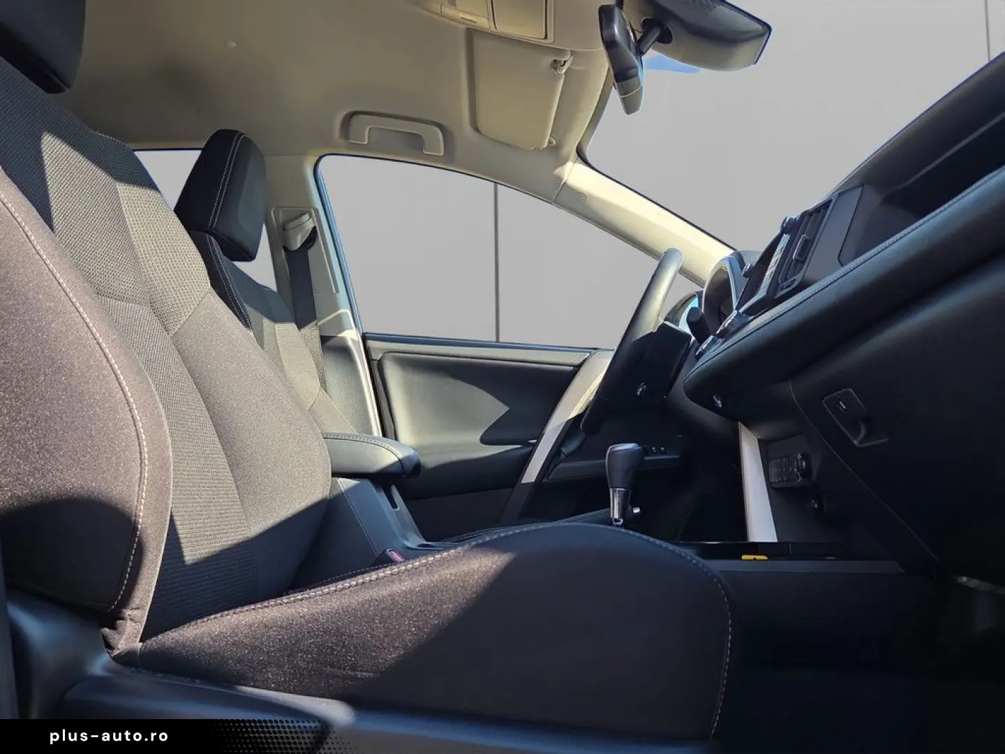 TOYOTA RAV4 LED SCHEINWERFER KAMERA FACEL. PDC SHZ 18