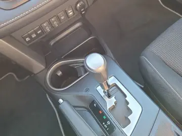 TOYOTA RAV4 LED SCHEINWERFER KAMERA FACEL. PDC SHZ 18