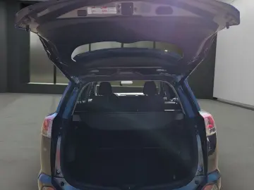 TOYOTA RAV4 LED SCHEINWERFER KAMERA FACEL. PDC SHZ 18