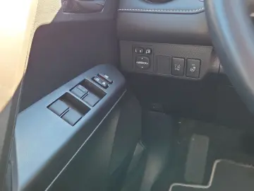 TOYOTA RAV4 LED SCHEINWERFER KAMERA FACEL. PDC SHZ 18