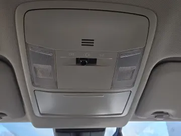 TOYOTA RAV4 LED SCHEINWERFER KAMERA FACEL. PDC SHZ 18