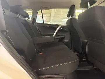 TOYOTA RAV4 Hybrid Team D