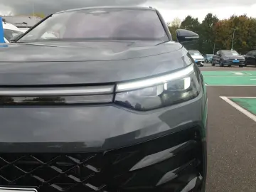 VW Tayron R-Line 1 5 l eHybrid  BLACK STYLE PANNO D