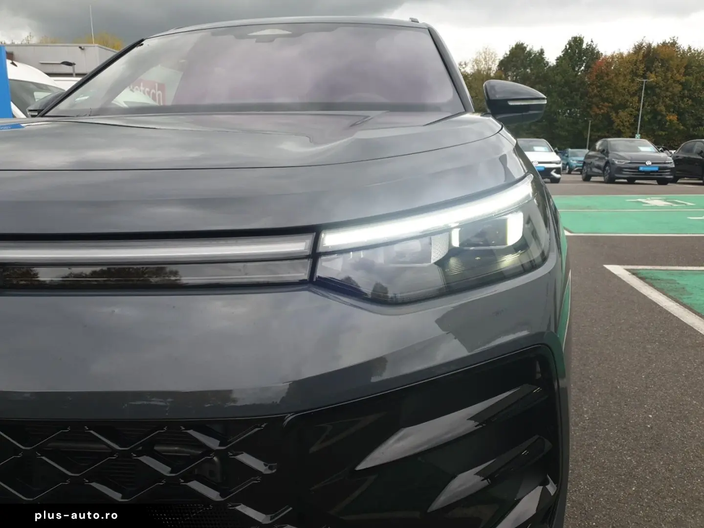 VW Tayron R-Line 1 5 l eHybrid  BLACK STYLE PANNO D