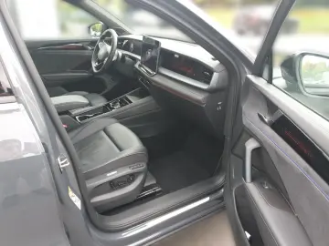 VW Tayron R-Line 1 5 l eHybrid  BLACK STYLE PANNO D