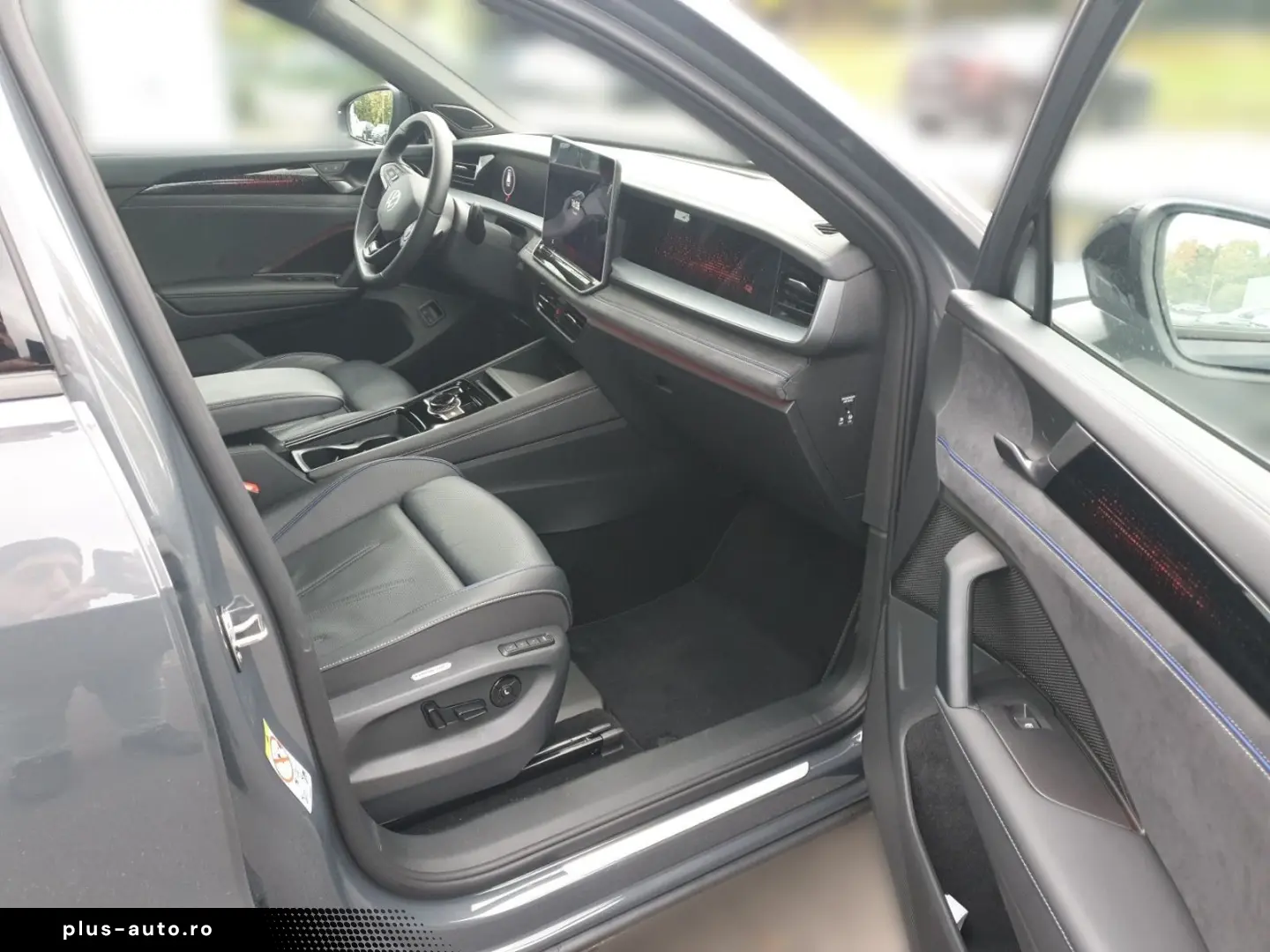 VW Tayron R-Line 1 5 l eHybrid  BLACK STYLE PANNO D