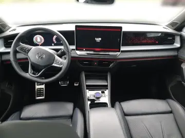 VW Tayron R-Line 1 5 l eHybrid  BLACK STYLE PANNO D