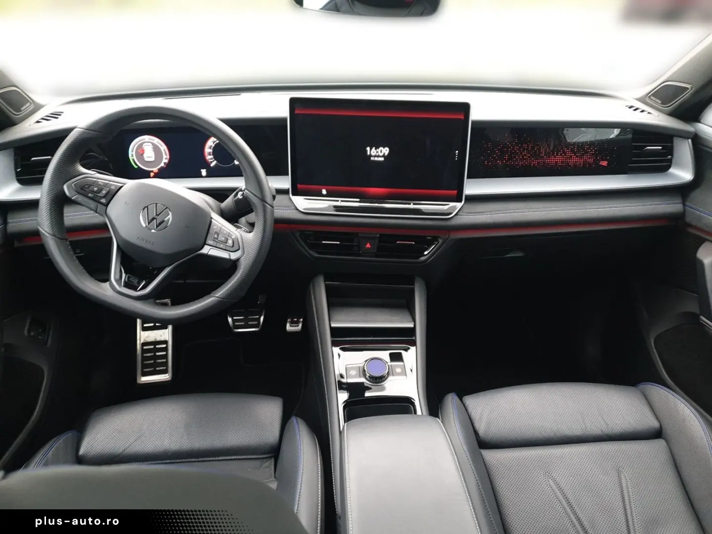 VW Tayron R-Line 1 5 l eHybrid  BLACK STYLE PANNO D