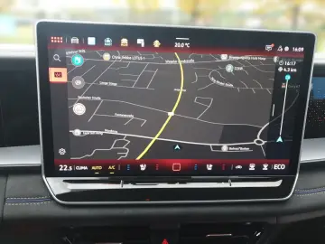 VW Tayron R-Line 1 5 l eHybrid  BLACK STYLE PANNO D