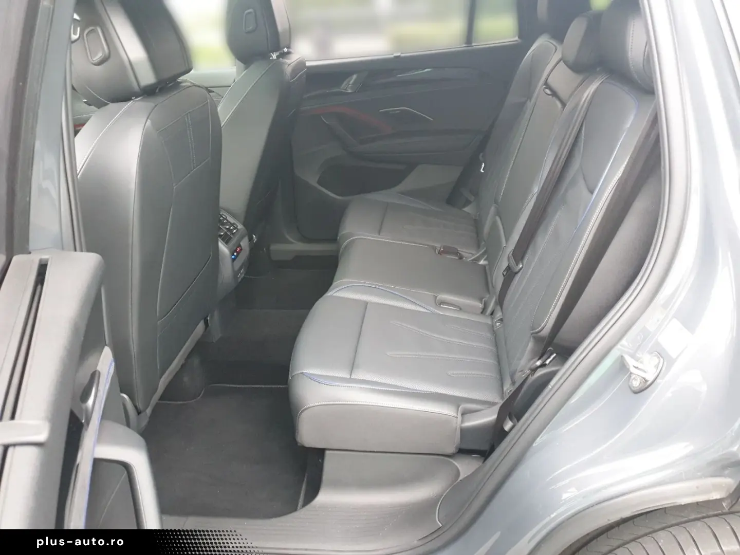 VW Tayron R-Line 1 5 l eHybrid  BLACK STYLE PANNO D