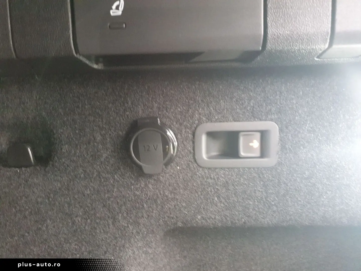 VW Tayron R-Line 1 5 l eHybrid  BLACK STYLE PANNO D